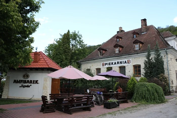 Amfibarek - Restauracja Kazimierz Dolny Amfibarek - Restauracja Kazimierz Dolny