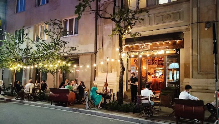 Bardziej Cocktail & Tapas - Restauracja Warszawa