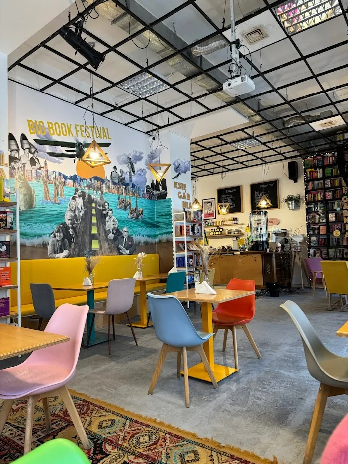 Big Book Cafe - Restauracja Warszawa