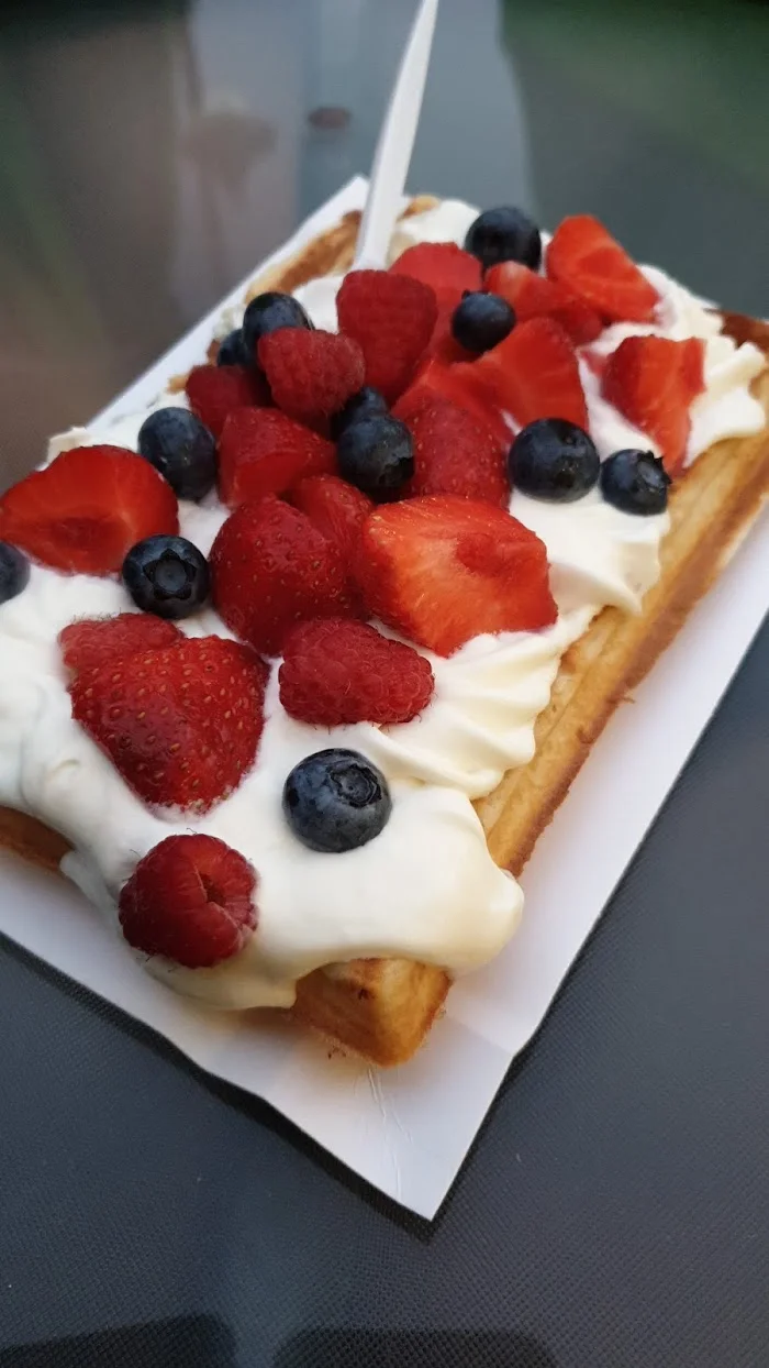 JWFK Lody Rzemieślnicze & gofry & kawa & lody Zi - Kawiarnia Jastarnia