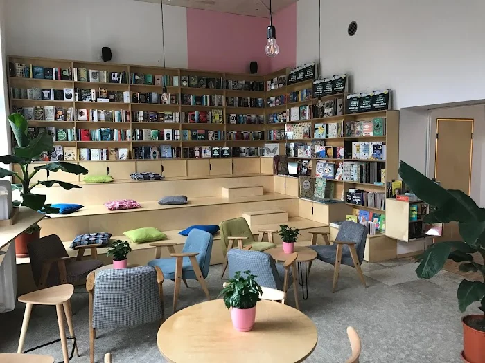 KAHAWA Kawa i Książka - Kawiarnia Poznań