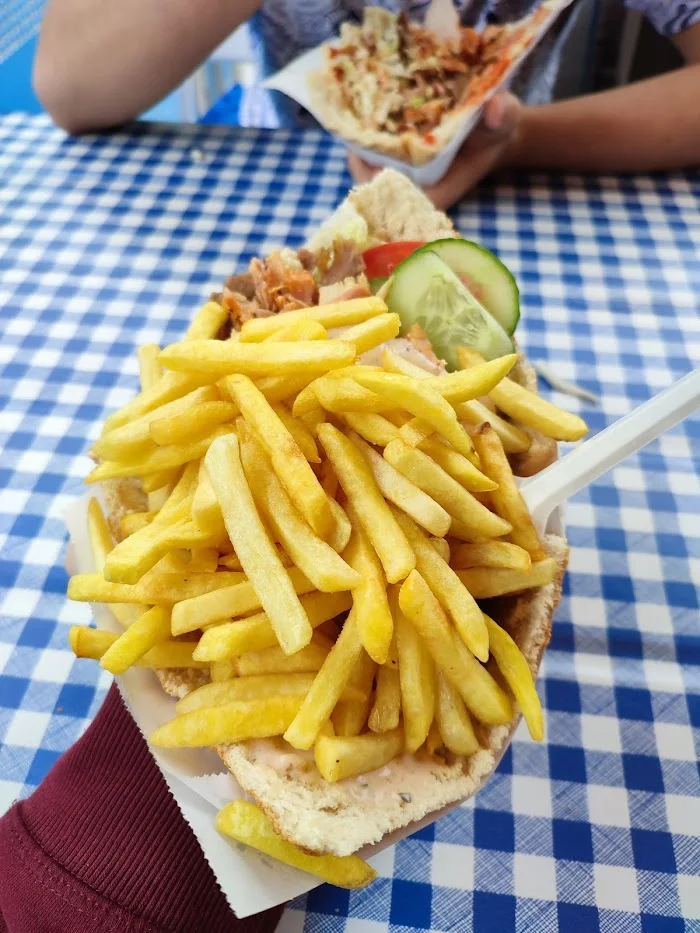 KEBAB PIZZA ZAPIEKANKI NALEŚNIKI GOFRY - Restauracja Władysławowo