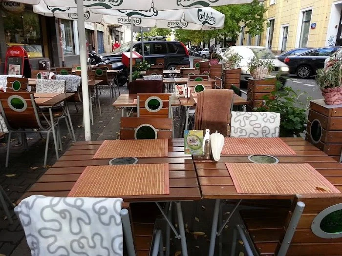 Napoli - Restauracja Warszawa