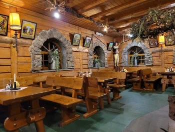 Ondraszkowa Izba. Restauracja Ondraszkowa Izba. Restauracja Wisła