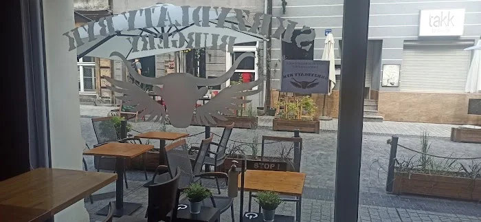 Skrzydlaty Byk Gliwice - Restauracja