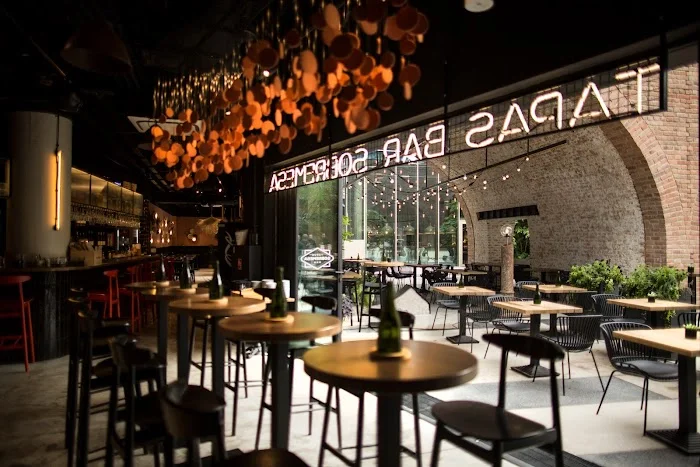 Sobremesa Tapas Bar Browary Warszawskie - Restauracja Warszawa