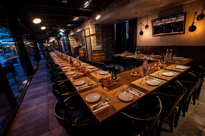 Sobremesa Tapas Bar Hala Koszyki - Restauracja Warszawa