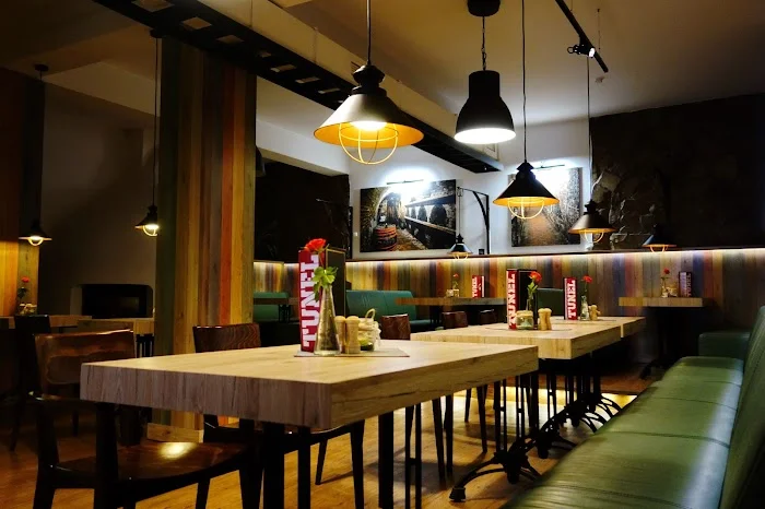 TUNEL Zakopane Pizza Burgery - Restauracja TUNEL Zakopane Pizza Burgery - Restauracja