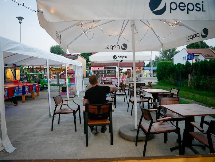 WANTED Food Truck Najlepsze burgery i tosty w Mie - Restauracja Mielno