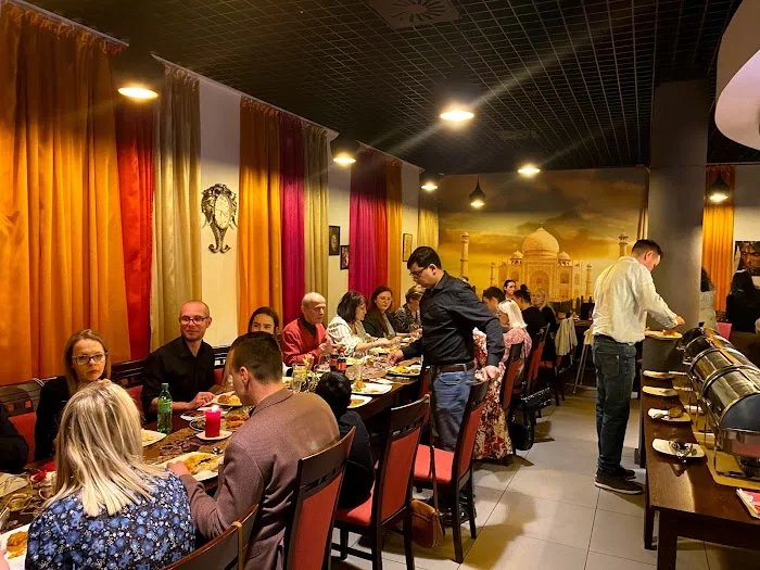 Yummy Punjaby Indian Restaurant - Restauracja Poznań